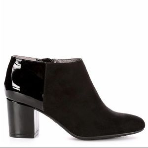 ⭐️LIFE STRIDE PARIGI BLACK BOOTIES⭐️